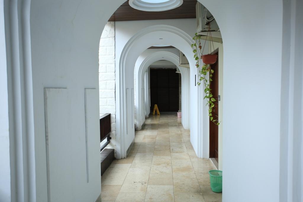 Готель Reddoorz @ Padma Utara Легіан Екстер'єр фото